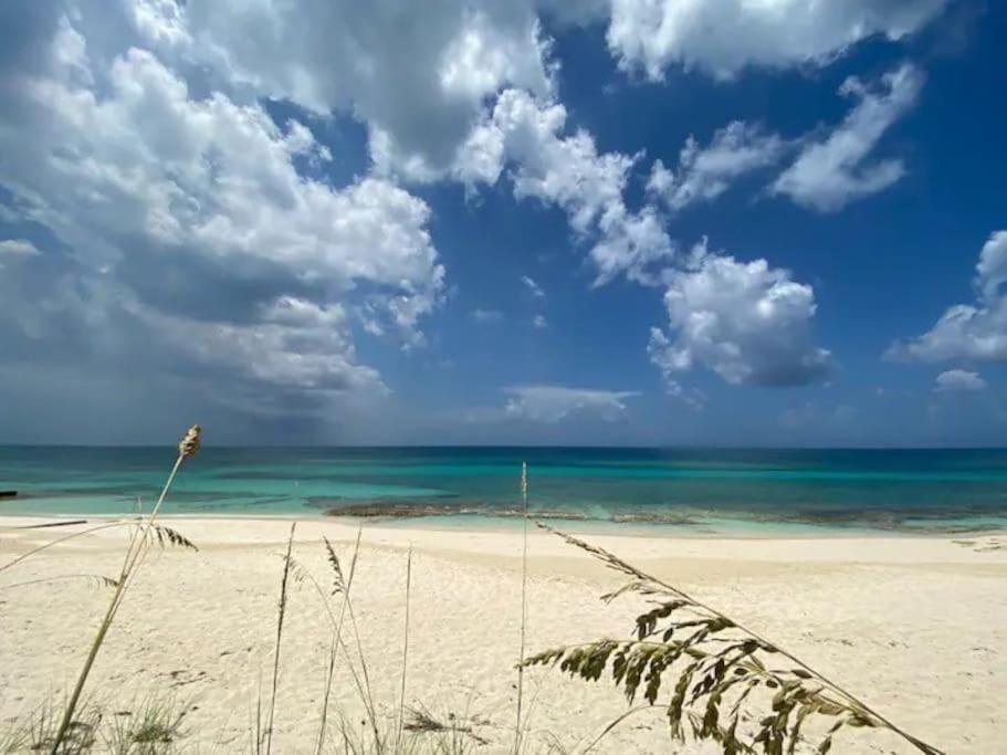 Beach'Nbarefoot Nassau Kültér fotó